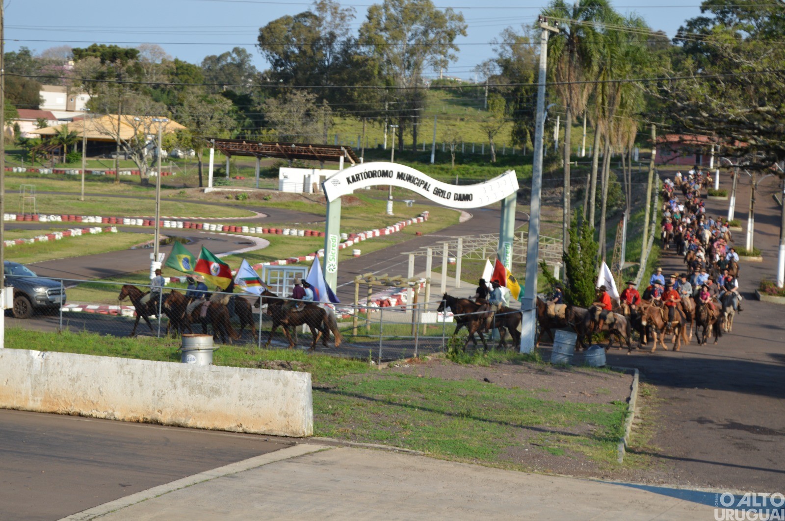 Cavalarianos do 31º Bate-casco passam por FW