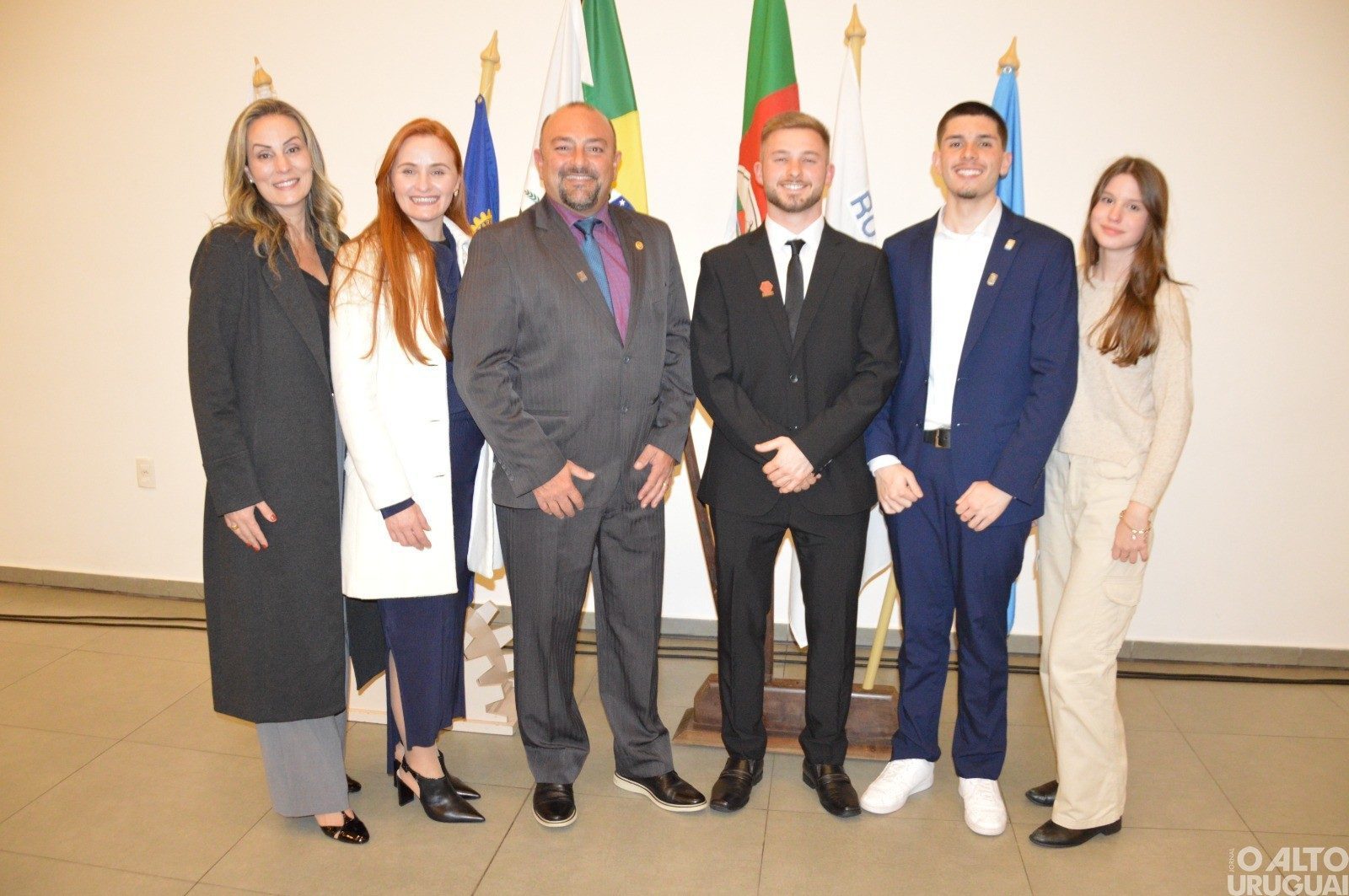 Novas diretorias dos Rotarys tomam posse em FW