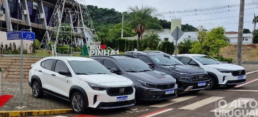 Pinhal renova frota com aquisição de quatro veículos