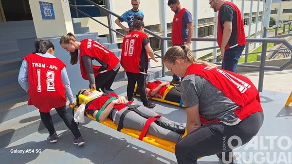 URI/FW realiza curso de Atendimento Pré-Hospitalar e Suporte Básico de Vida