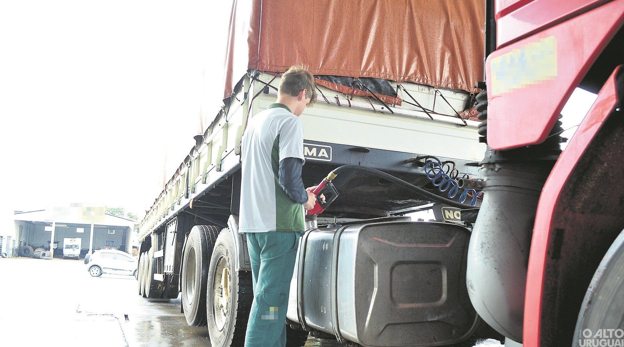 Falta de diesel começa a ser registrada em postos da região