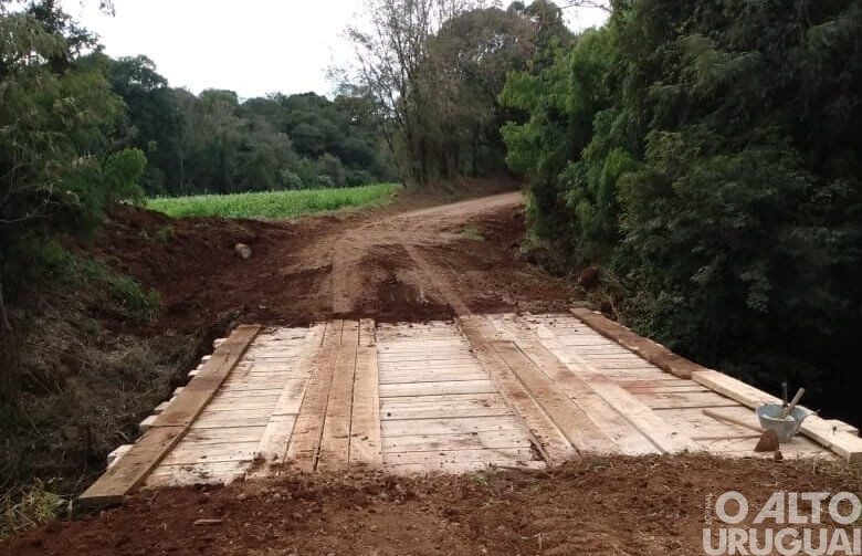 Dois Irmãos das Missões: ponte da linha Strobel é reformada