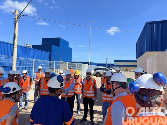 JBS apresenta a estrutura da fábrica de ração em Seberi