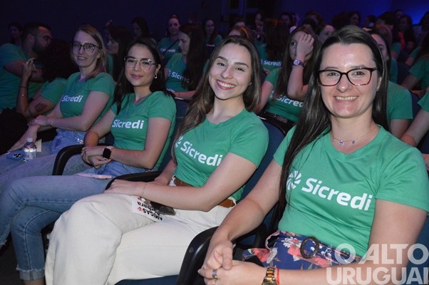 Mais de 800 pessoas participam de palestra com Leila Ama em FW