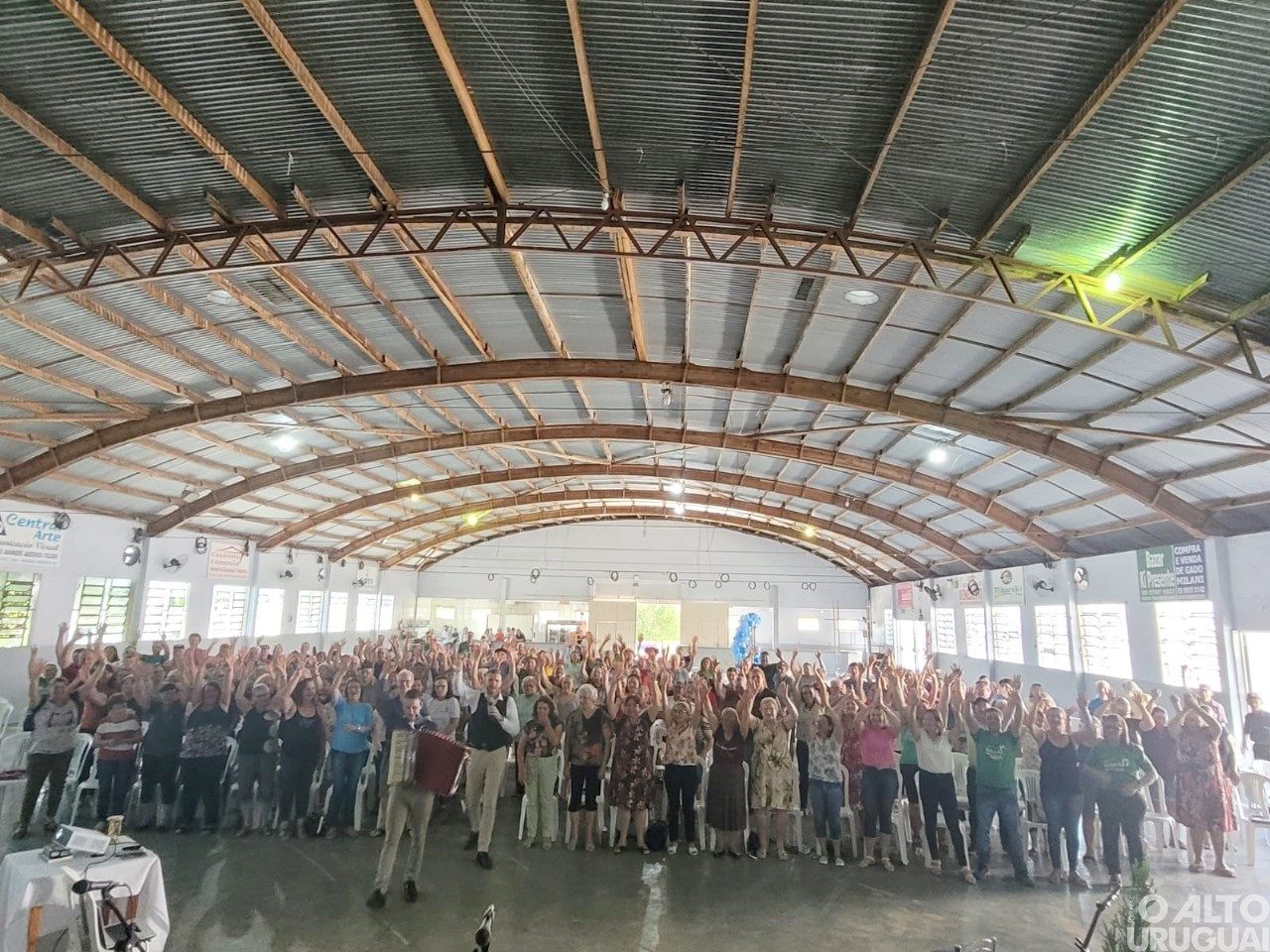 Encontro Intermunicipal da Pessoa Idosa reúne cerca de 200 pessoas em Novo Tiradentes