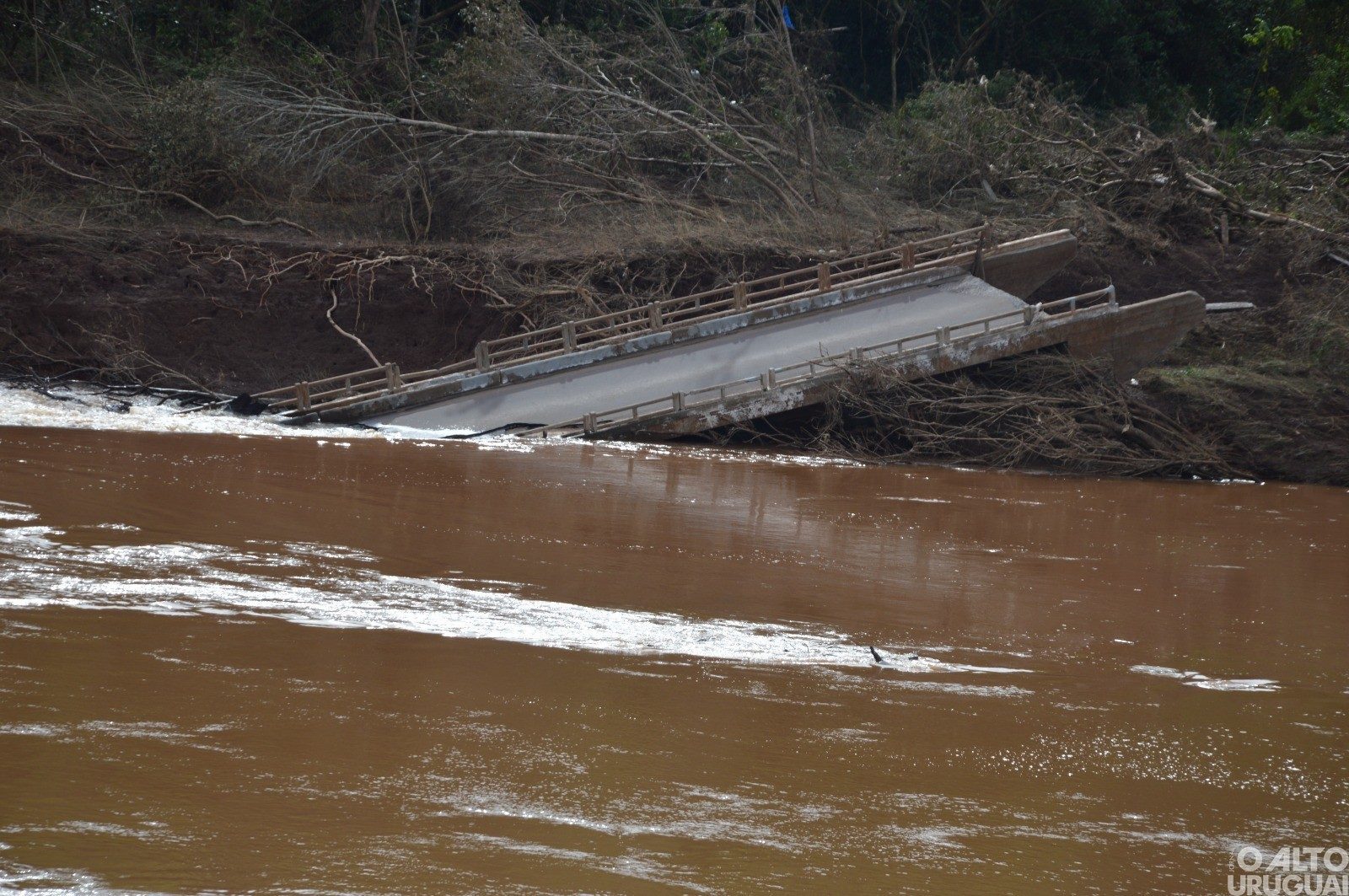 Ponte de Rodeio Bonito tem parecer técnico assinado e aprovado