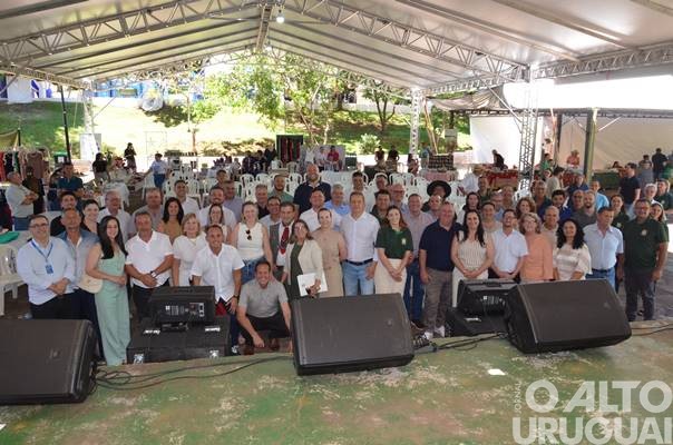 Cristal do Sul realiza abertura da 1ª Feira Municipal