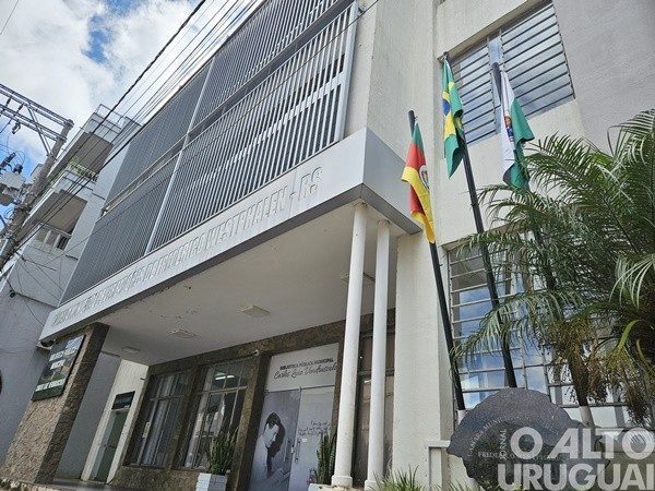 Prazo para se inscrever na seleção de estagiários da Câmara de FW termina nesta sexta-feira
