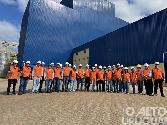 JBS apresenta a estrutura da fábrica de ração em Seberi