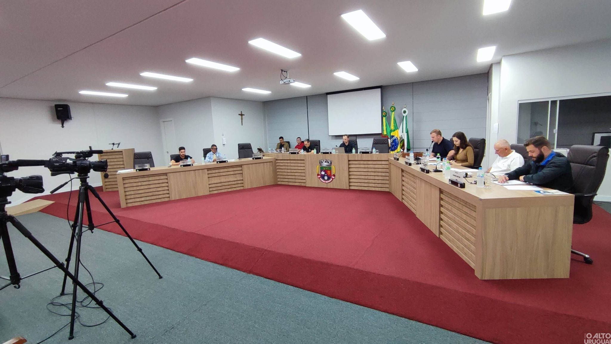 Legislativo de FW aprova contratação de profissionais na área da Saúde