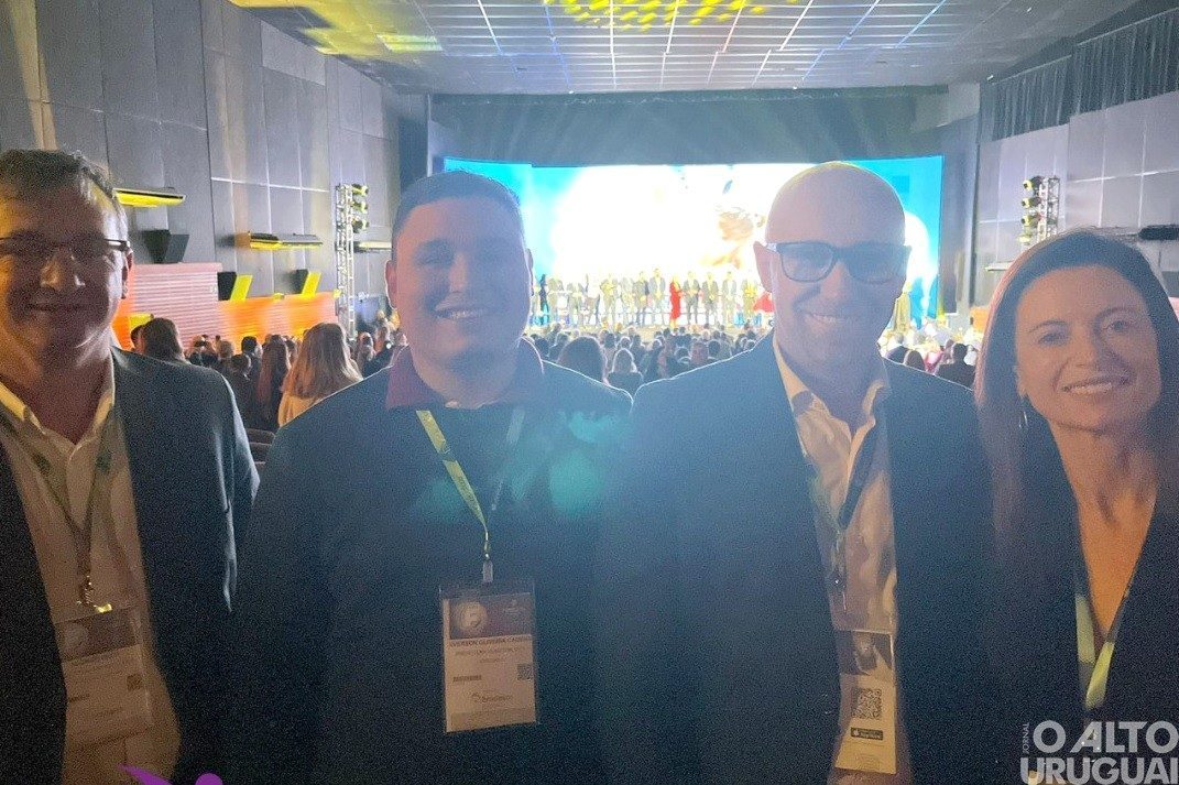 Representantes do município de Ametista do Sul participam do Festuris
