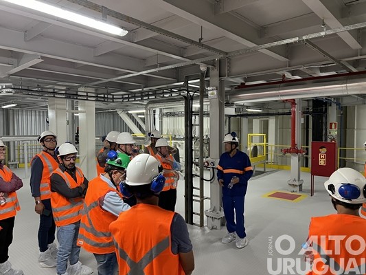 JBS apresenta a estrutura da fábrica de ração em Seberi