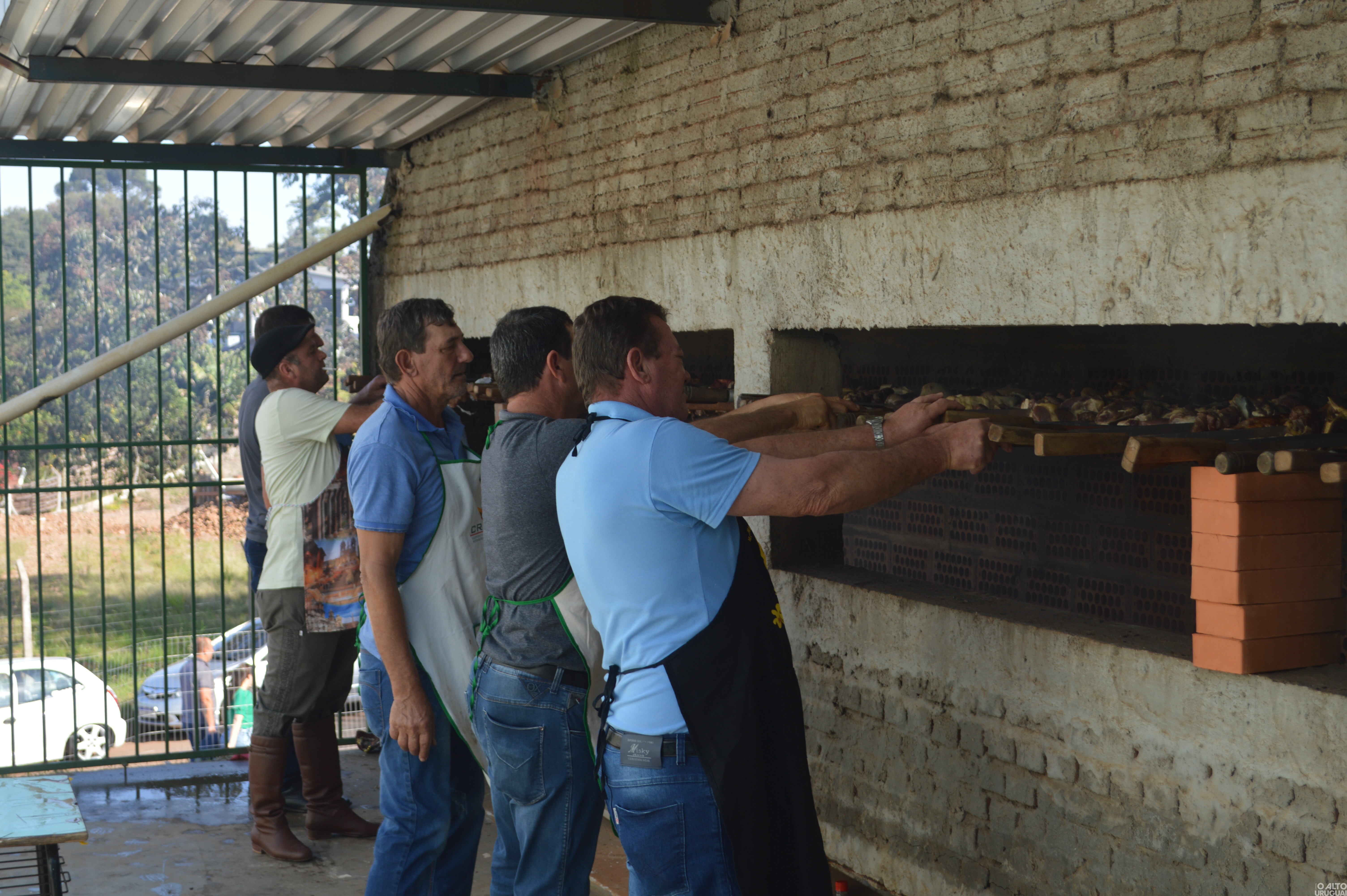 Festa em homenagem a São Cristóvão reúne centenas de pessoas em FW