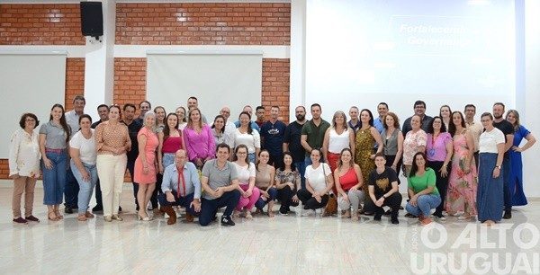 Resultados do projeto de turismo são apresentados em encontro
