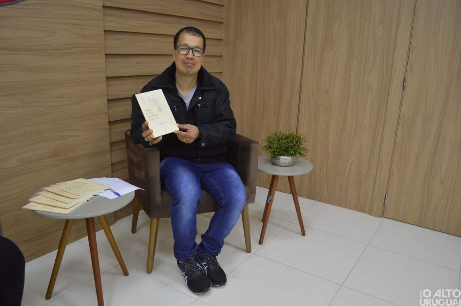 Rudimar Santos lança seu 15º livro em FW