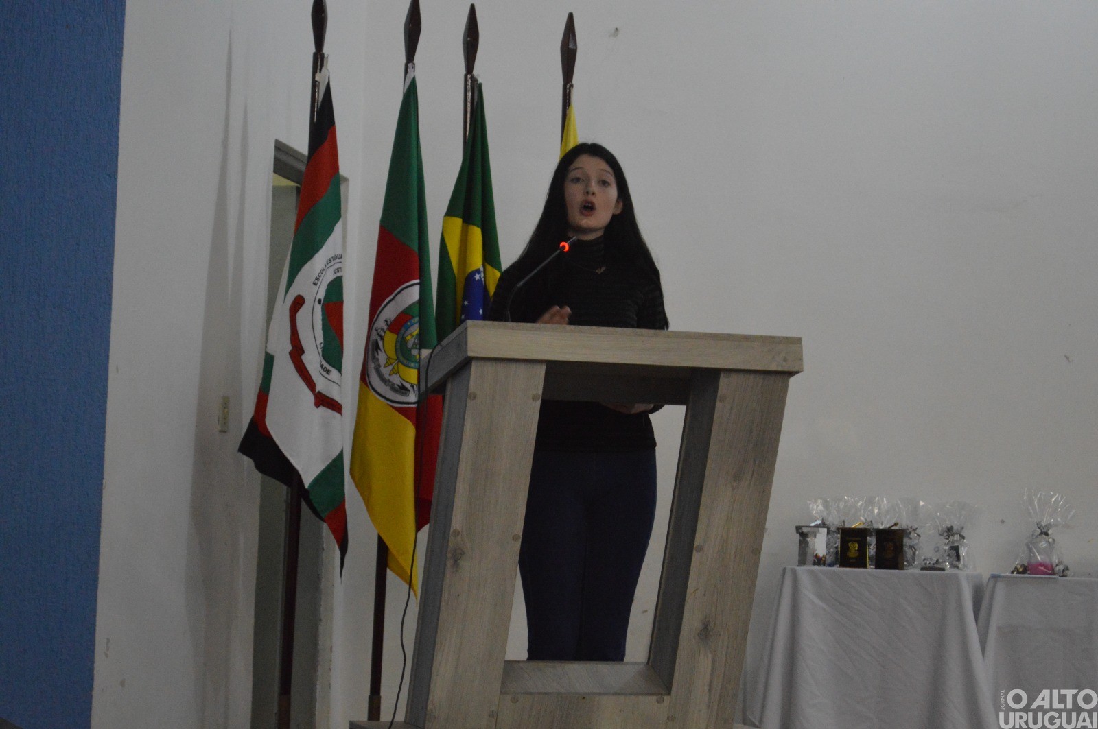 Estudantes de Rodeio Bonito participam da final do Concurso de Oratória nas Escolas