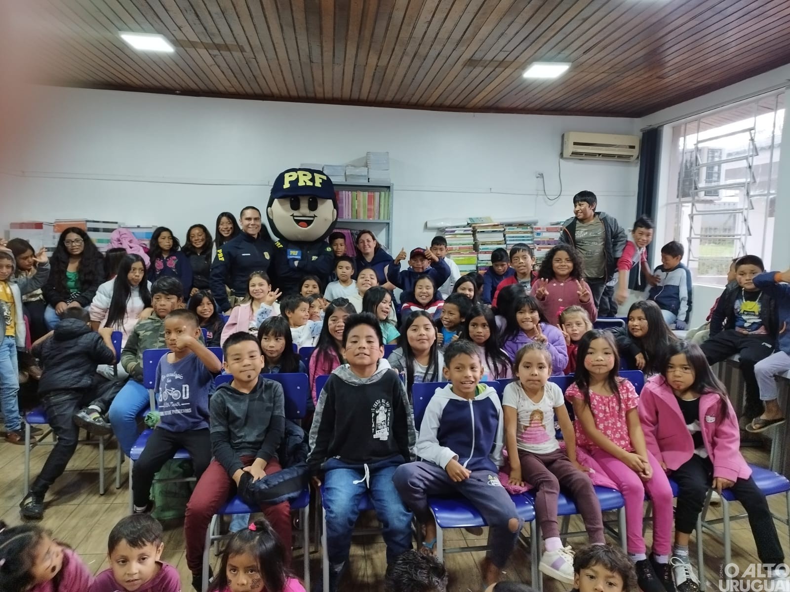 Iraí: alunos participam de atividade da PRF sobre educação no trânsito