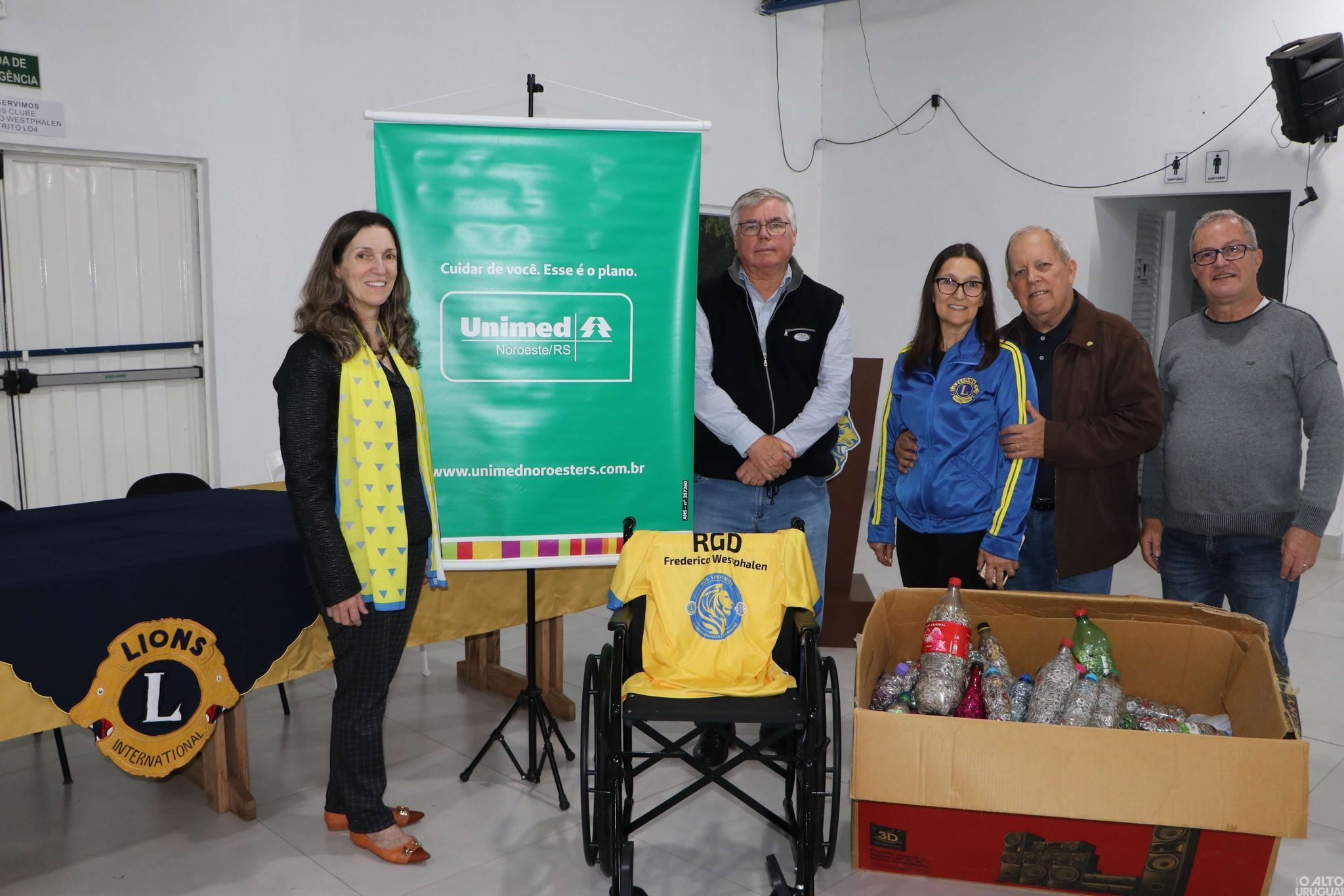 Unimed doa cadeira de rodas ao Lions-FW