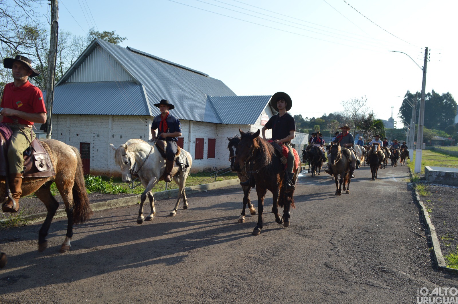 Cavalarianos do 31º Bate-casco passam por FW