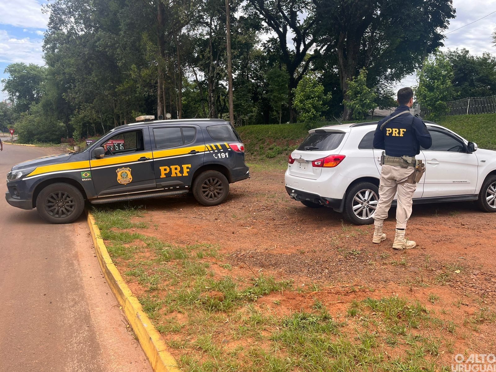 PRF recupera em FW caminhonete roubada em Guaíba