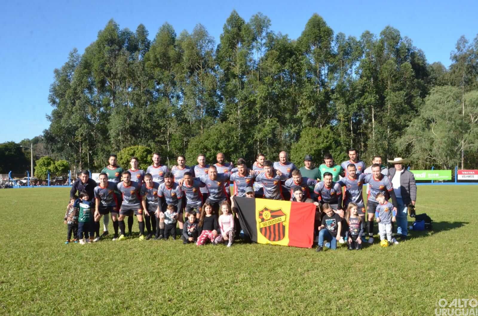 Castelinho é campeão municipal de futebol de FW