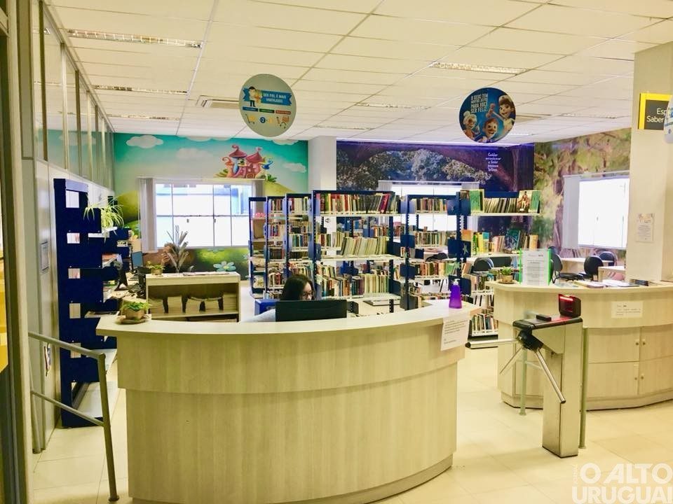Biblioteca do Sesc em Frederico Westphalen recebe kit de acessibilidade