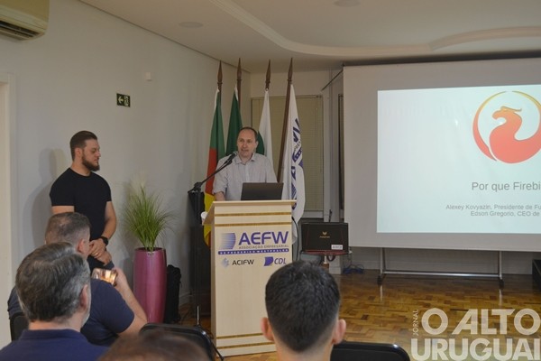 Núcleo de TI da AEFW realiza Firebird Camp no município