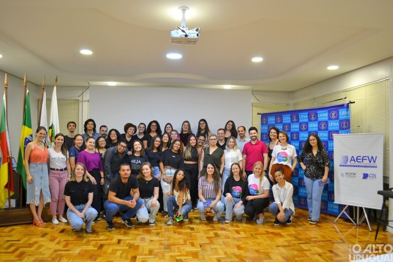Turma da UFSM/FW realiza 6º Entre Relações Públicas e Empresas na AEFW