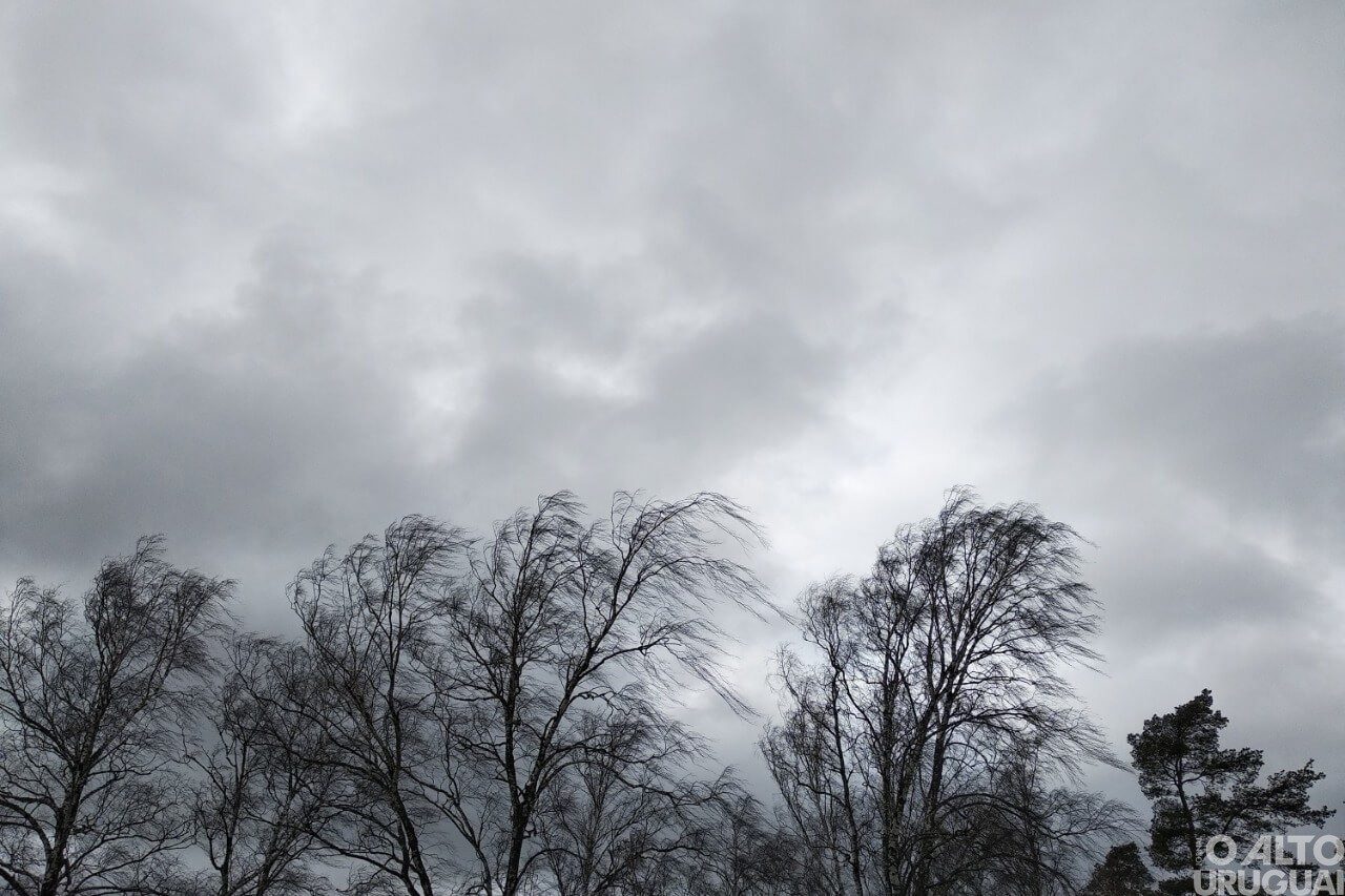 Tempestade Yakecan ganha força no RS
