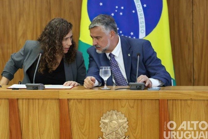 Acordo adia aplicação do Concurso Público Nacional Unificado em todo o país