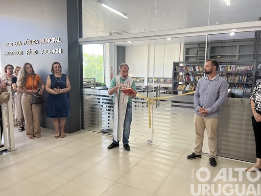 Biblioteca pública de Rodeio Bonito é inaugurada em novo espaço