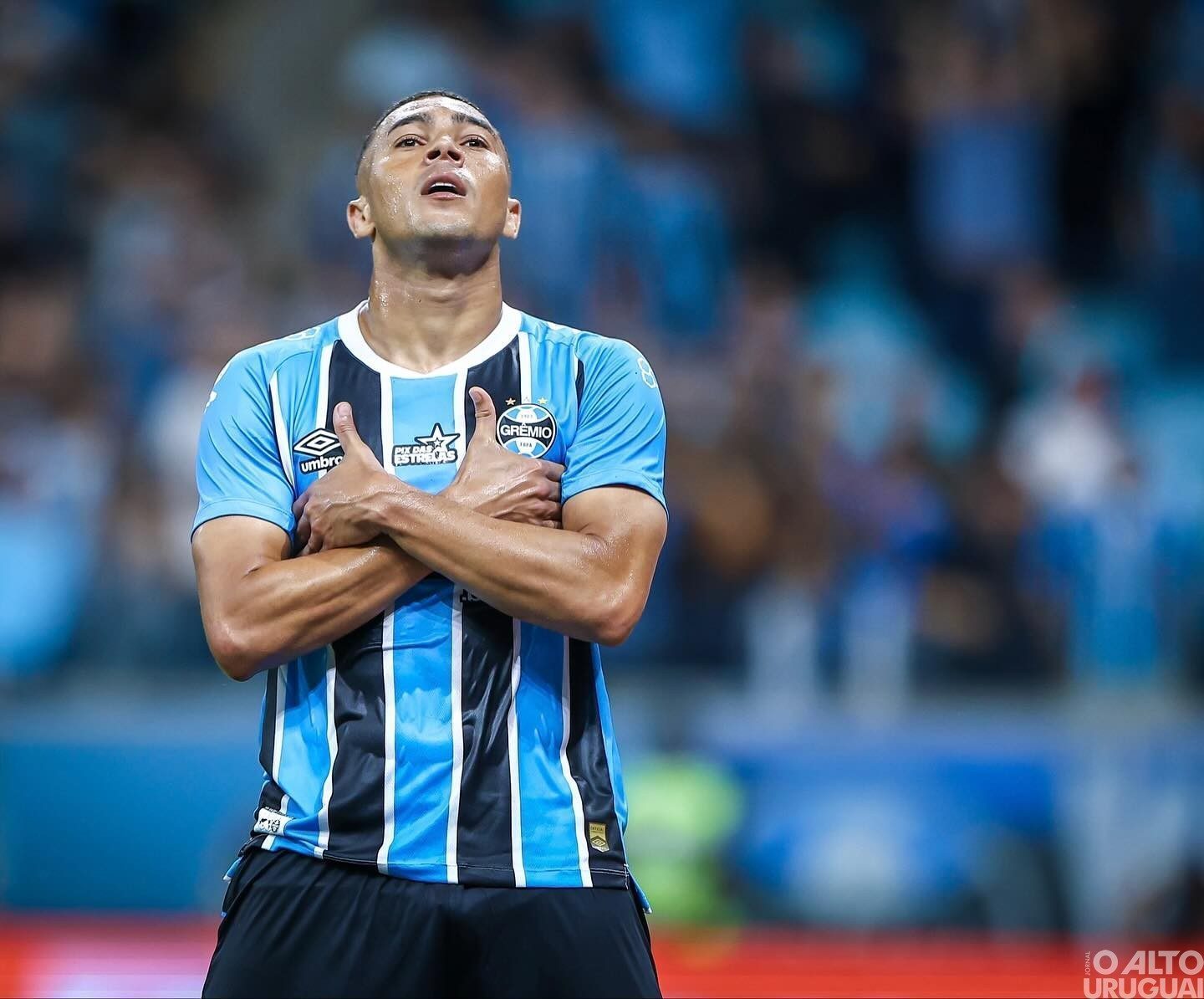 Grêmio vence o São Paulo com dois gols de Carlos Vinícius