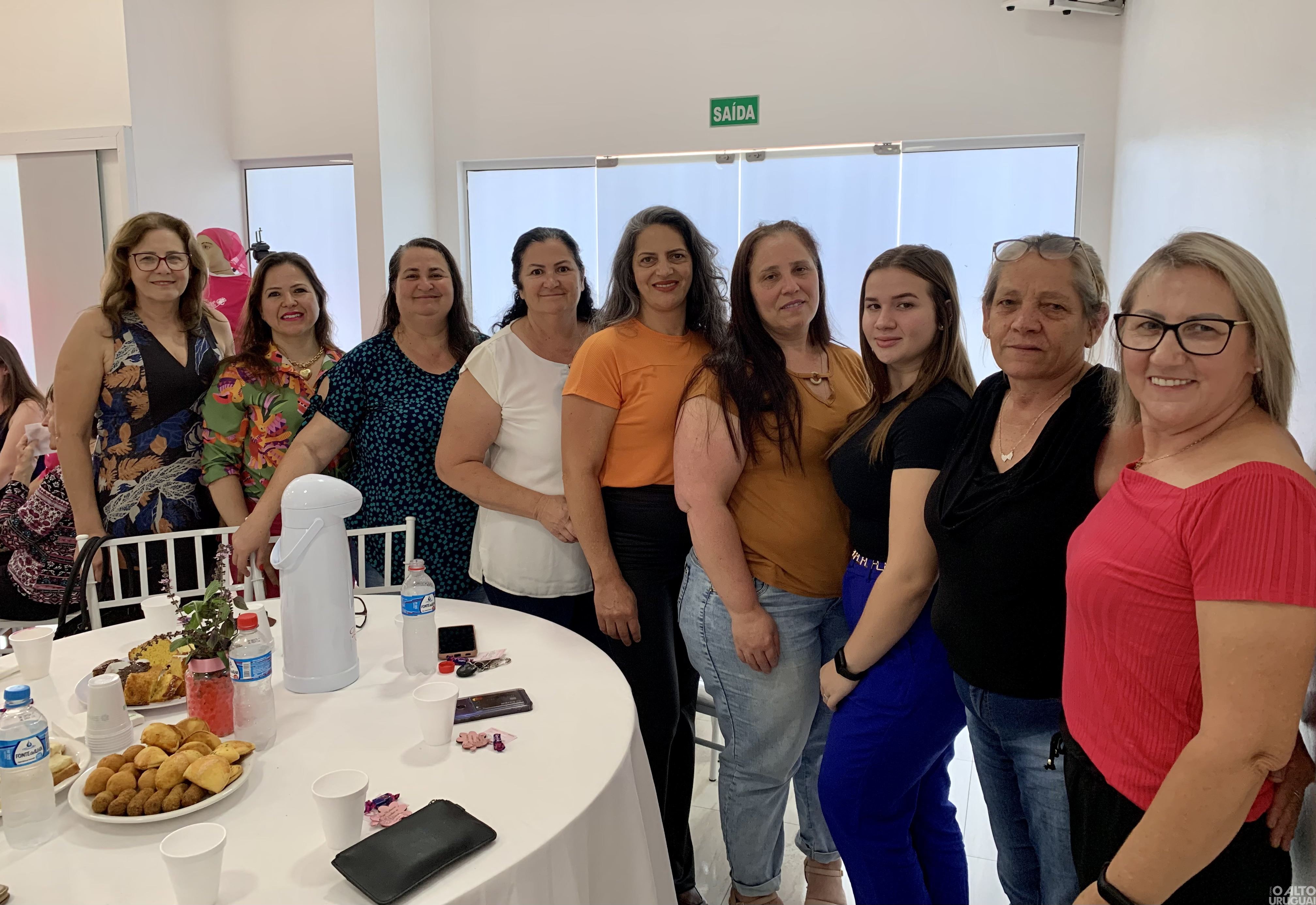 Liga Rodeiense reúne mulheres em Rodeio Bonito para 5º Chá da Liga