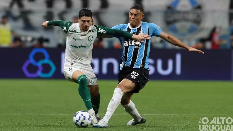 Grêmio enfrenta o Palmeiras pelo Brasileirão