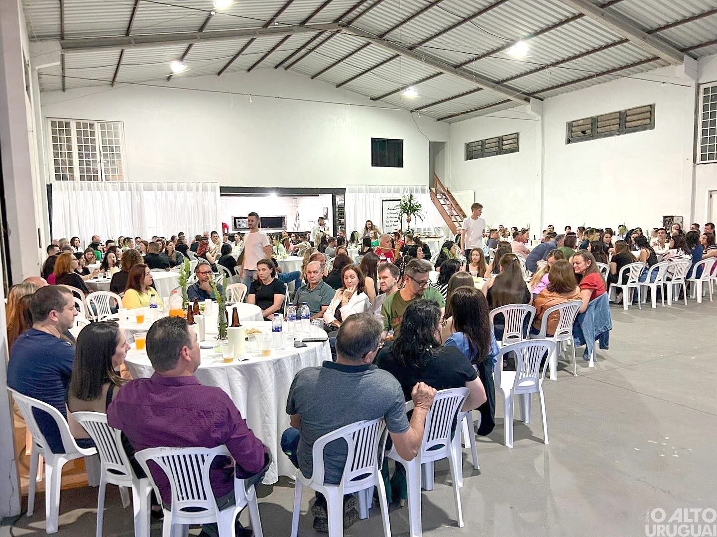 Jantar-festivo celebra Dia do Professor em Seberi