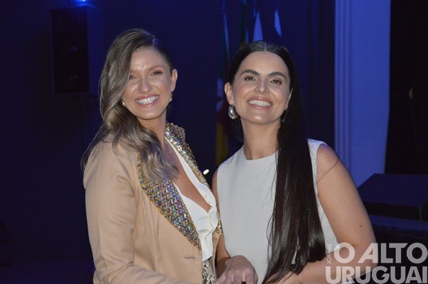 Mais de 800 pessoas participam de palestra com Leila Ama em FW