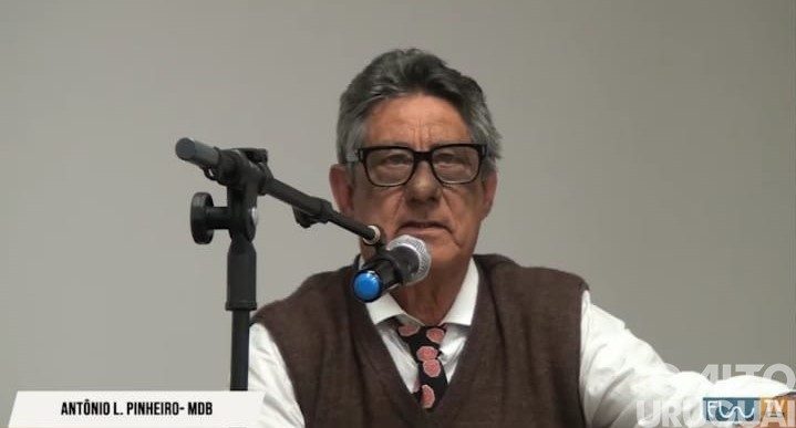FW: indicação de curso de Medicina é apresentada pelo vereador Nico Pinheiro