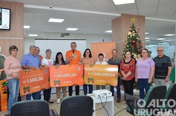 Cresol reúne ganhadores da campanha “Cooperar é Ganhar” em Tenente Portela
