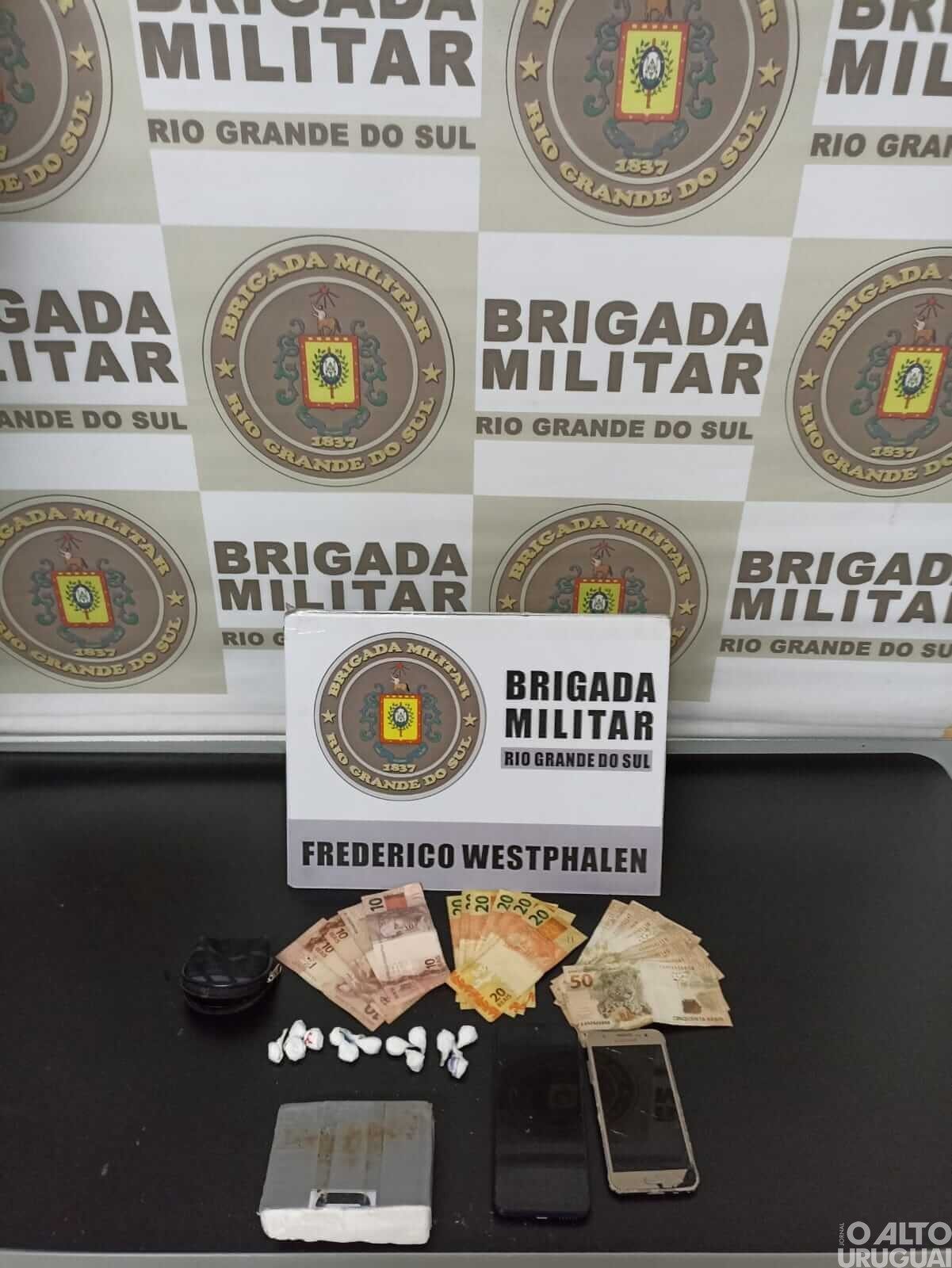 Tráfico de drogas: homem é preso com quase meio quilo de cocaína em FW