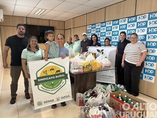 Comissão Jovem do Sindicato Rural entrega doações ao HDP de FW