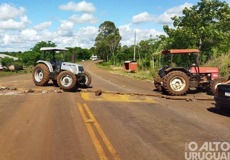 Indígenas liberam ERS-324 entre Planalto e Nonoai
