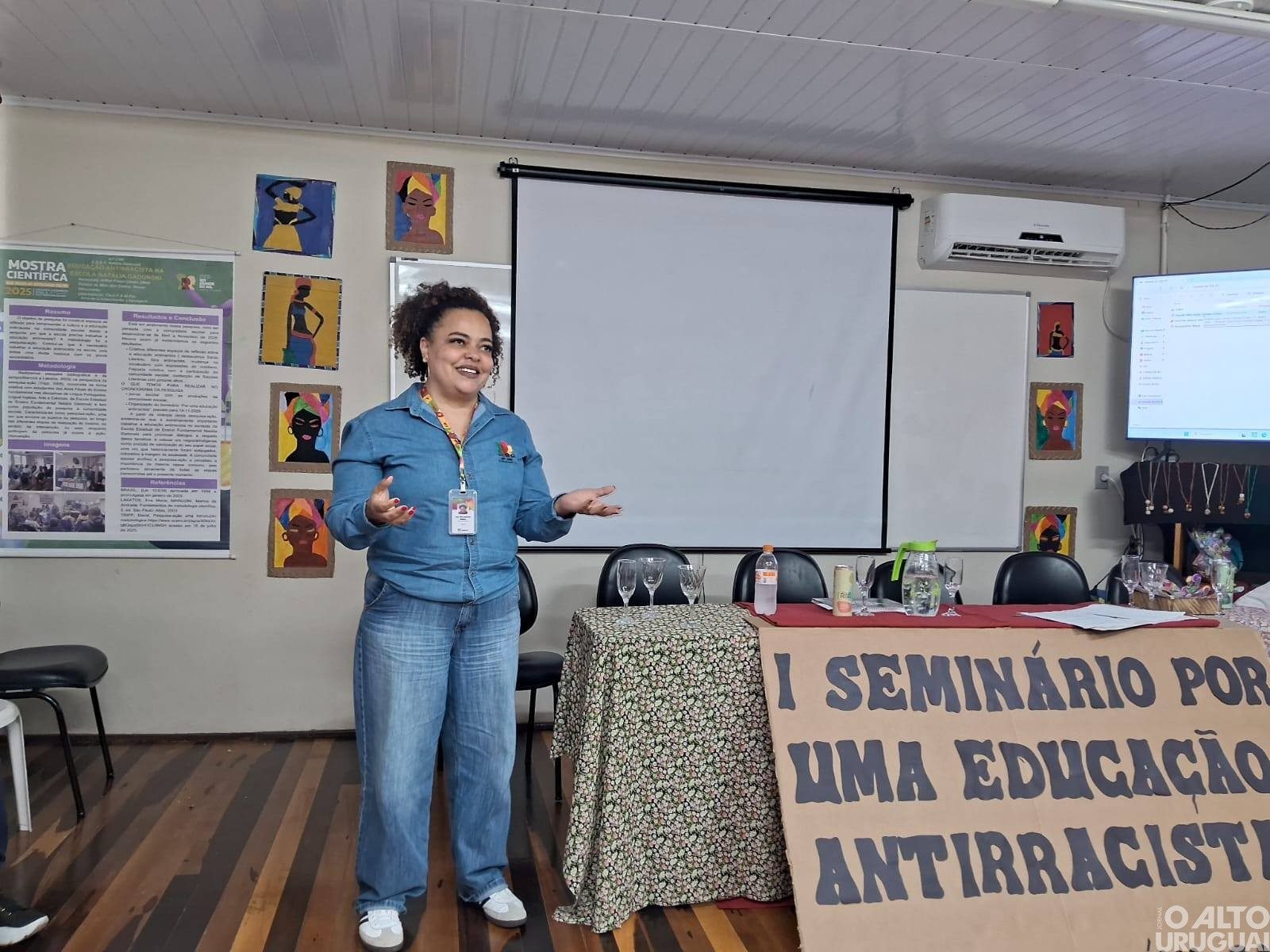 20ª CRE participa de seminário sobre práticas antirracistas em FW