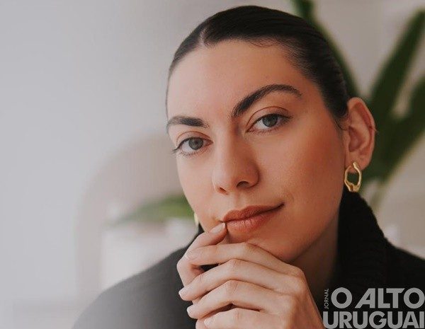 Bruna Schueler aborda força e autenticidade feminina em Seberi