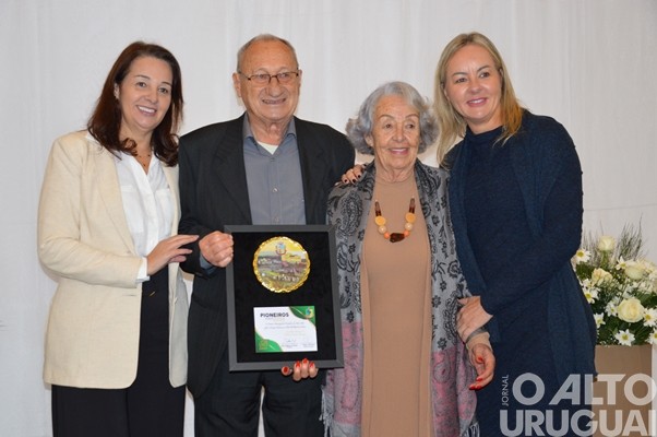 Câmara de Vereadores de Seberi homenageia pioneiros