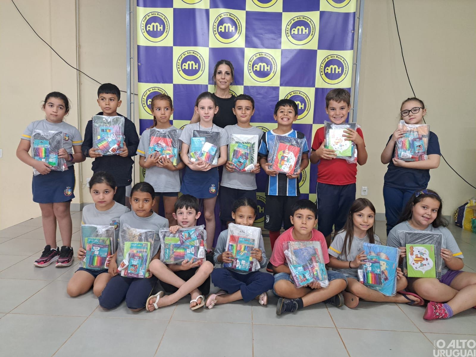 Entregues mais de 1,2 mil kits de materiais escolares aos alunos da rede municipal de Seberi