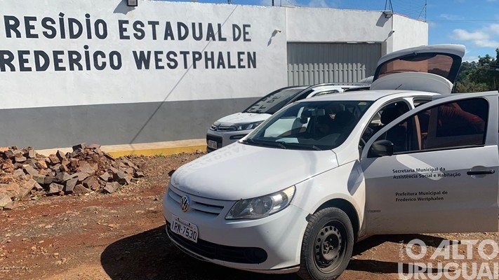Projeto “Frederico sem Frestas” entrega placas térmicas para assistência social de FW
