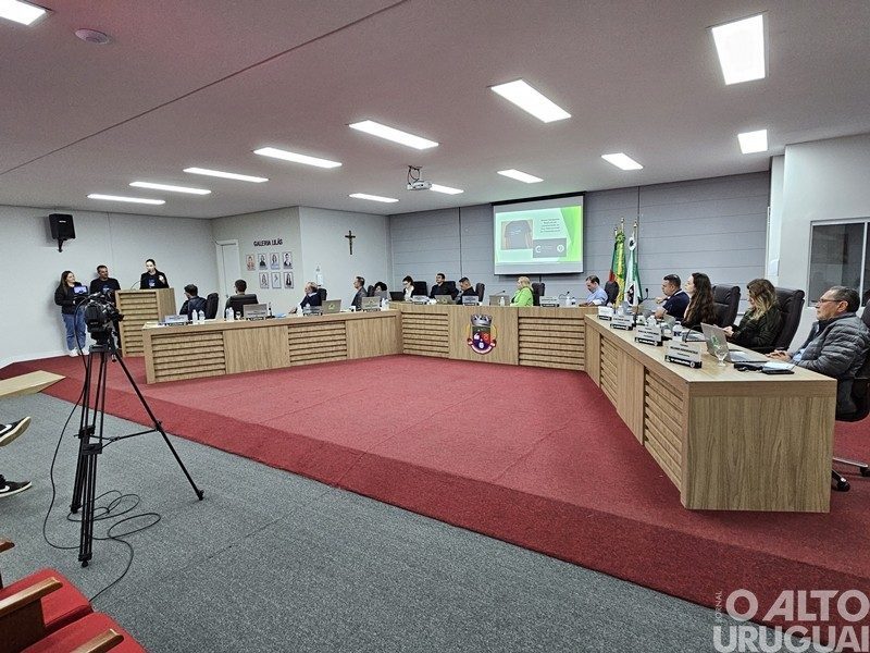 Fórum Regional do Cooperativismo apresenta resultados e campanhas na Tribuna Popular