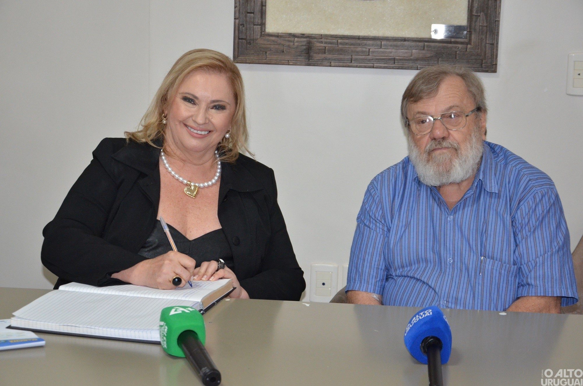 Marizete Frozzi assume como prefeita em exercício de FW