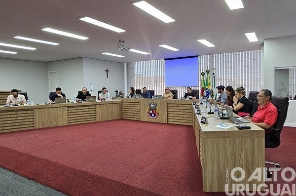 Aprovada recriação dos cargos de diretor do Departamento de Cultura e de administrador do Parque de Exposições