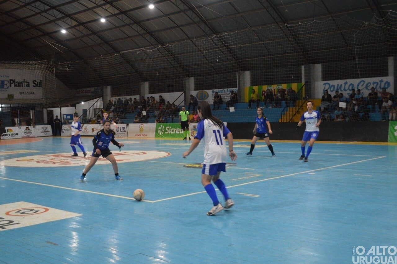 Copa Amzop tem partidas da categoria feminina neste sábado